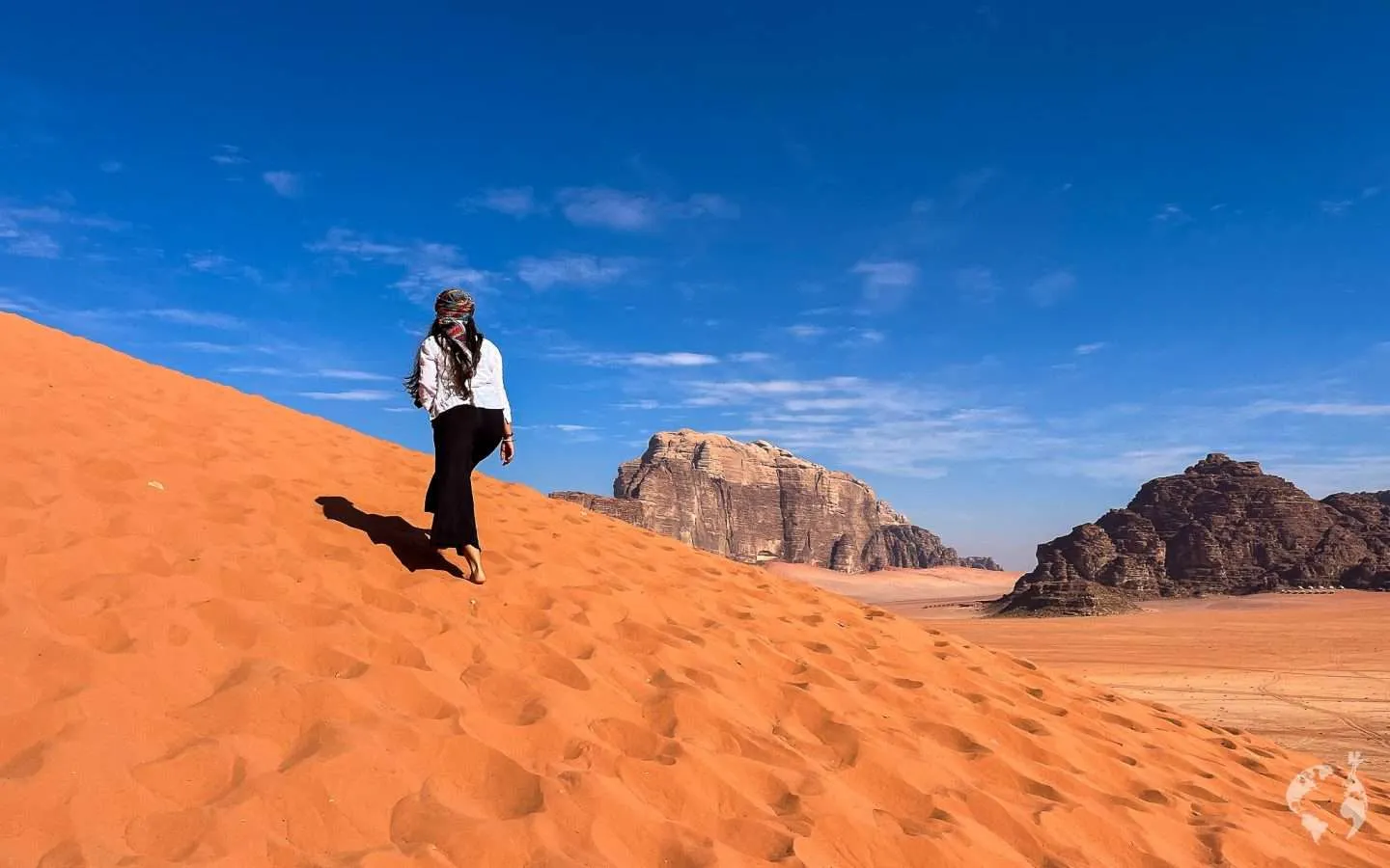 Sandboarding in Wadi Rum - Photo 4